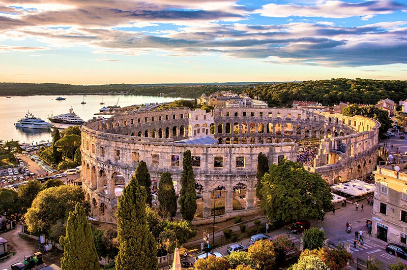 pula: Tour THE GREAT BALKAN EXPERIENCE