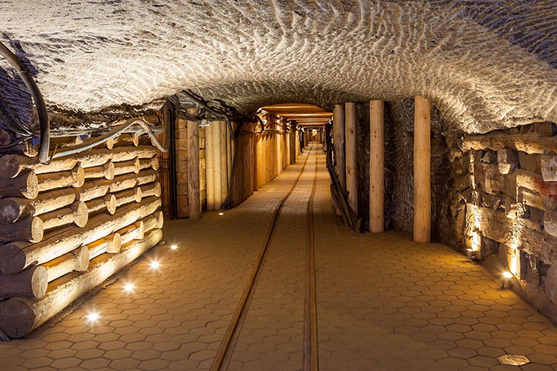 Tour: POLAND SHRINES wieliczka salt mine